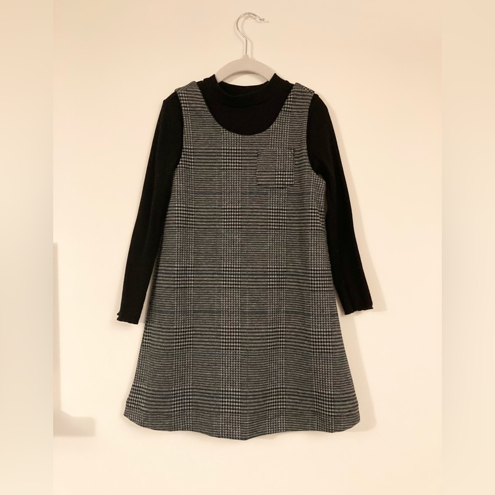 Old Navy Black Mock Neck Ribbed Long Sleeve Top with Gray Plaid Dress Outfit 5T